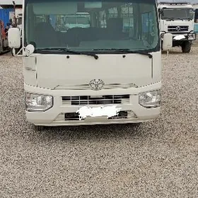 Toyota Coaster 2020