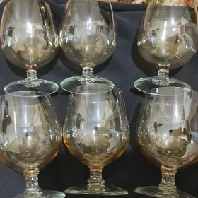 стаканы ,рюмки ,посуда