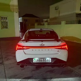 Hyundai Elantra 2023