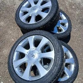 Hyundai Disga Teker 215 50 17