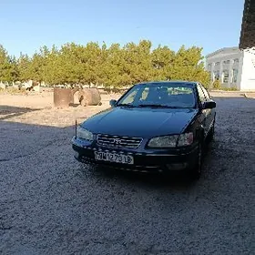 Toyota Camry 1999