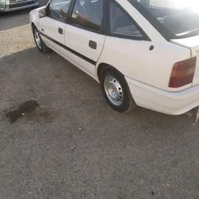 Opel Vectra 1990