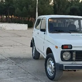 Lada Niva 1983