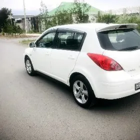 Nissan Versa 2009