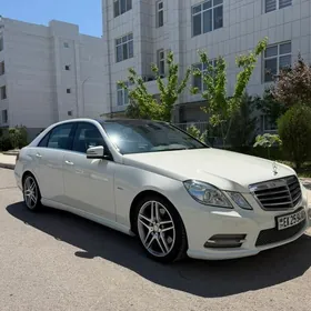 Mercedes-Benz E300 2011