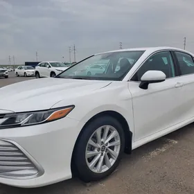 Toyota Camry 2022