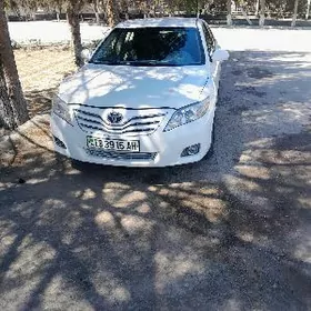 Toyota Camry 2010