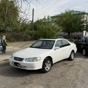 Toyota Camry 1998