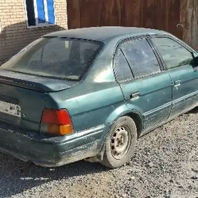 Toyota Tercel 1995