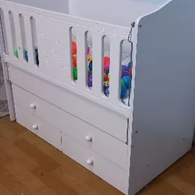 Детская кроватка