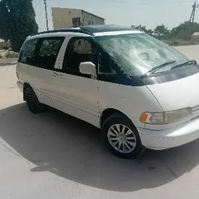 Toyota Previa 1991