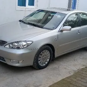 Toyota Camry 2004