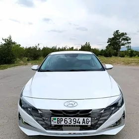 Hyundai Elantra 2021