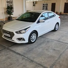 Hyundai Accent 2022