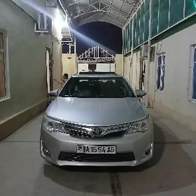 Toyota Camry 2013