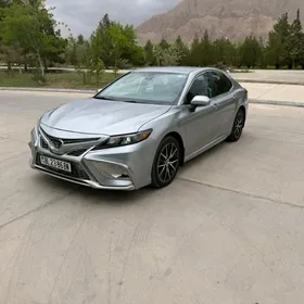 Toyota Camry 2023
