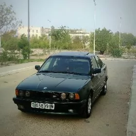 BMW 525 1992
