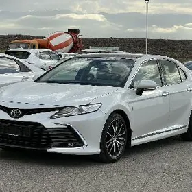 Toyota Camry 2023
