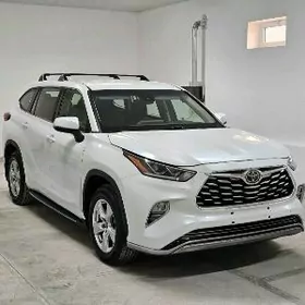 Toyota Highlander 2022