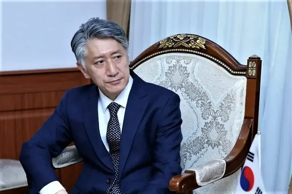 Президент Туркменистана принял нового посла Республики Корея