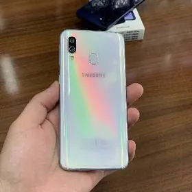 Samsung A40