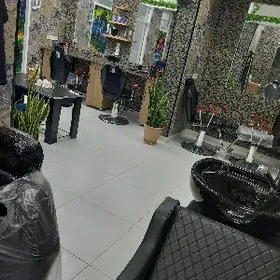 salonda arenda yerimiz bar