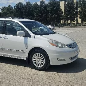Toyota Sienna 2008