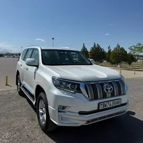 Toyota Land Cruiser Prado 2023