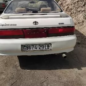 Toyota Cresta 1992