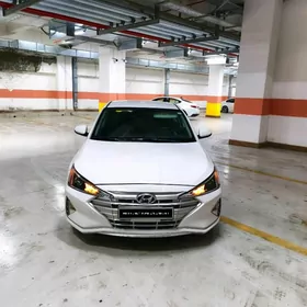 Hyundai Elantra 2020