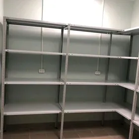 Polkalar we stellaźlar ÿasaýar