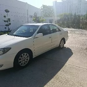 Toyota Camry 2004