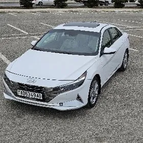 Hyundai Elantra 2021