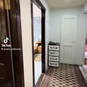 Продам квартиру 9 мкр