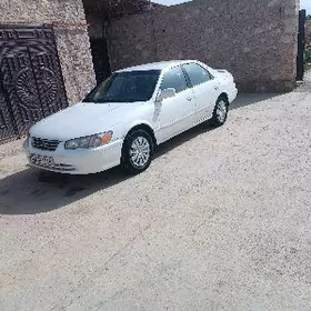Toyota Camry 1998