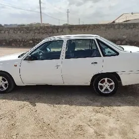 Daewoo Nexia 2001