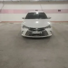 Toyota Camry 2017