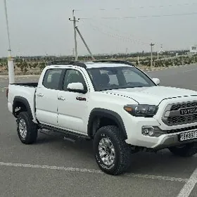 Toyota Tacoma 2018