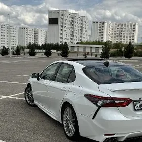 Toyota Camry 2023