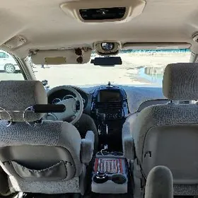 Toyota Sienna 2005
