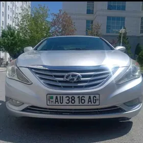 Hyundai Sonata 2011