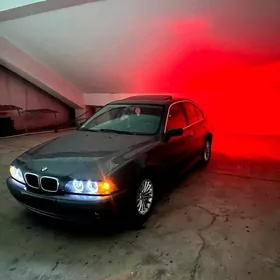 BMW E39 2003