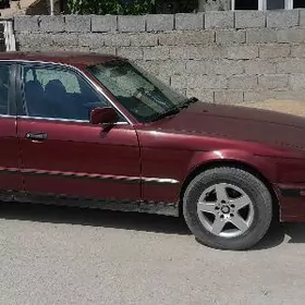 BMW 525 1990