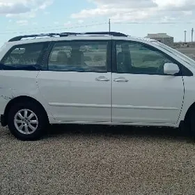 Toyota Sienna 2008