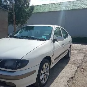 Renault Megane 2 1999