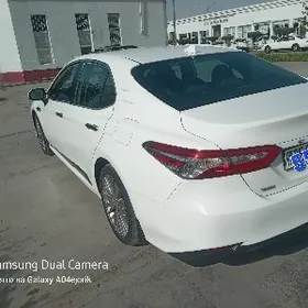 Toyota Camry 2020