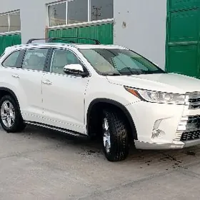 Toyota Highlander 2018