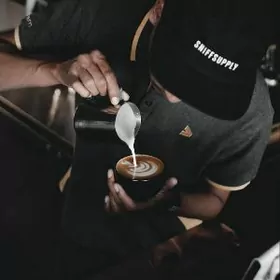 Barista komekçi