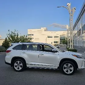 Toyota Highlander 2017