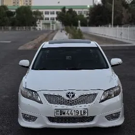 Toyota Camry 2010